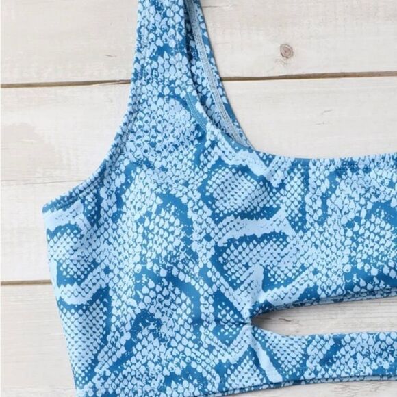 Snakeskin Cut Out One Shoulder Bikini Swimsuit - Picture 6 of 8